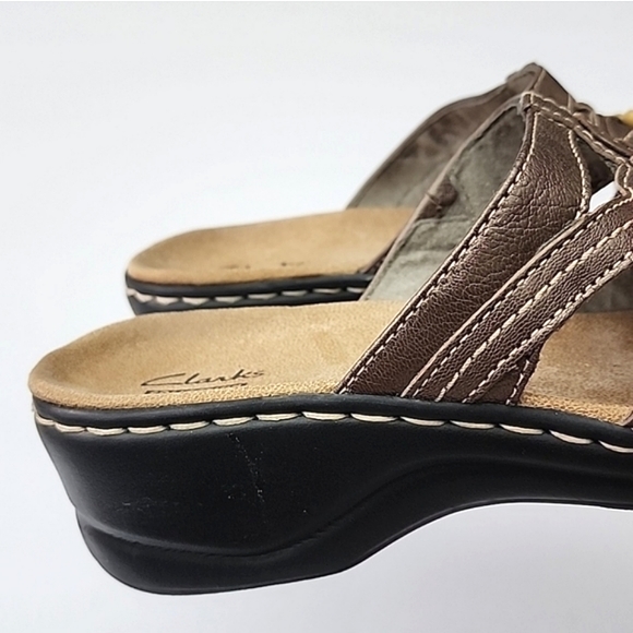 Clarks Bronze Lexi Myrtle 2 Slide On Sandals Ultimate Comfort Lightweight 9.5M - Picture 12 of 16